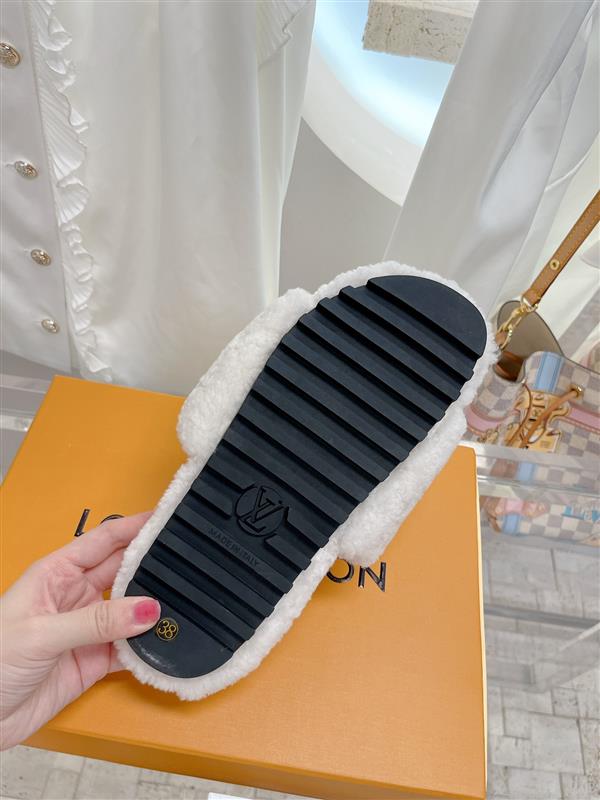 2025126103526513 230